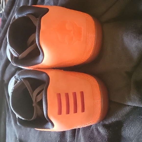 Kobe 11 Easter - Picture 5 of 6